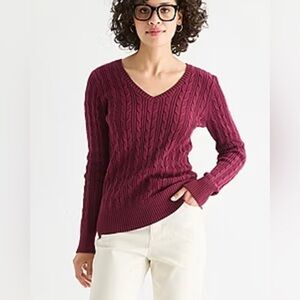 St. John's Bay Women’s V-Neck Long Sleeve Cable Knit Pullover Sweater! Size XL.